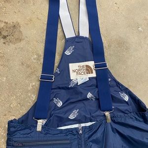 Vintage north face Gore-Tex snow pants size m